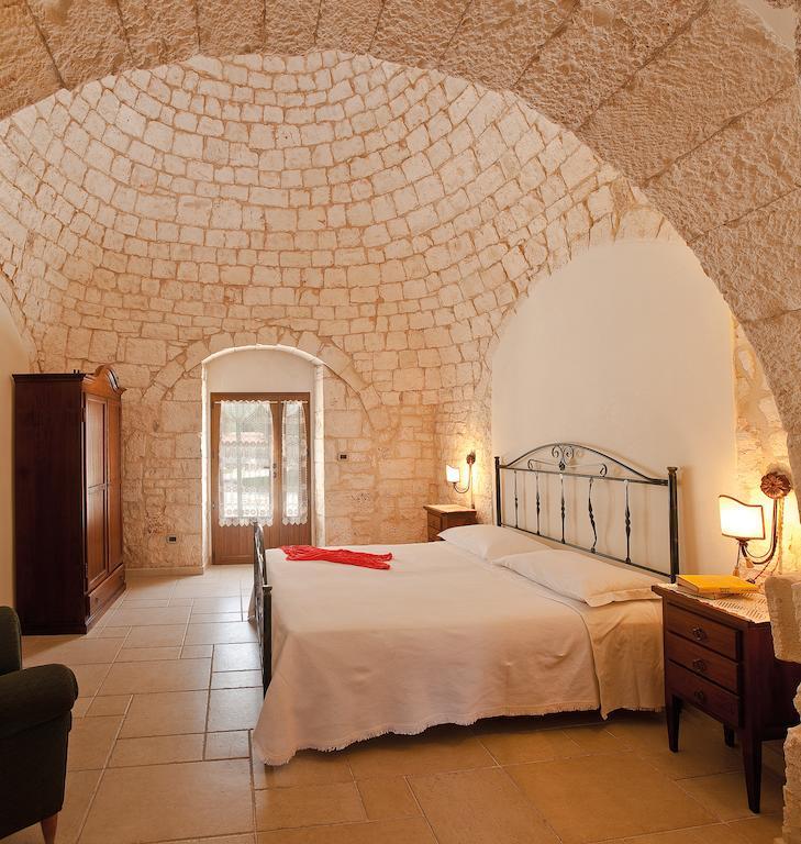 Masseria Madonna Dell'Arco Agriturismo Martina Franca Habitación foto